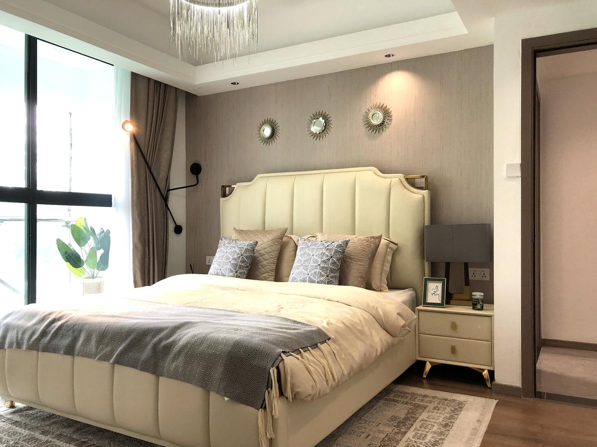 1 Bed Apartment with En Suite at Lavington - 8