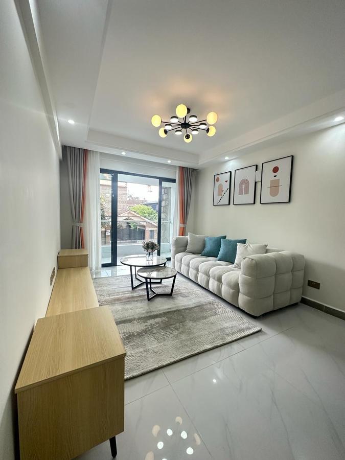 1 Bed Apartment with En Suite in Lavington - 2