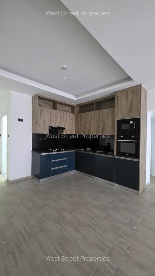 2 Bed Apartment with En Suite at Valley Acade - 1