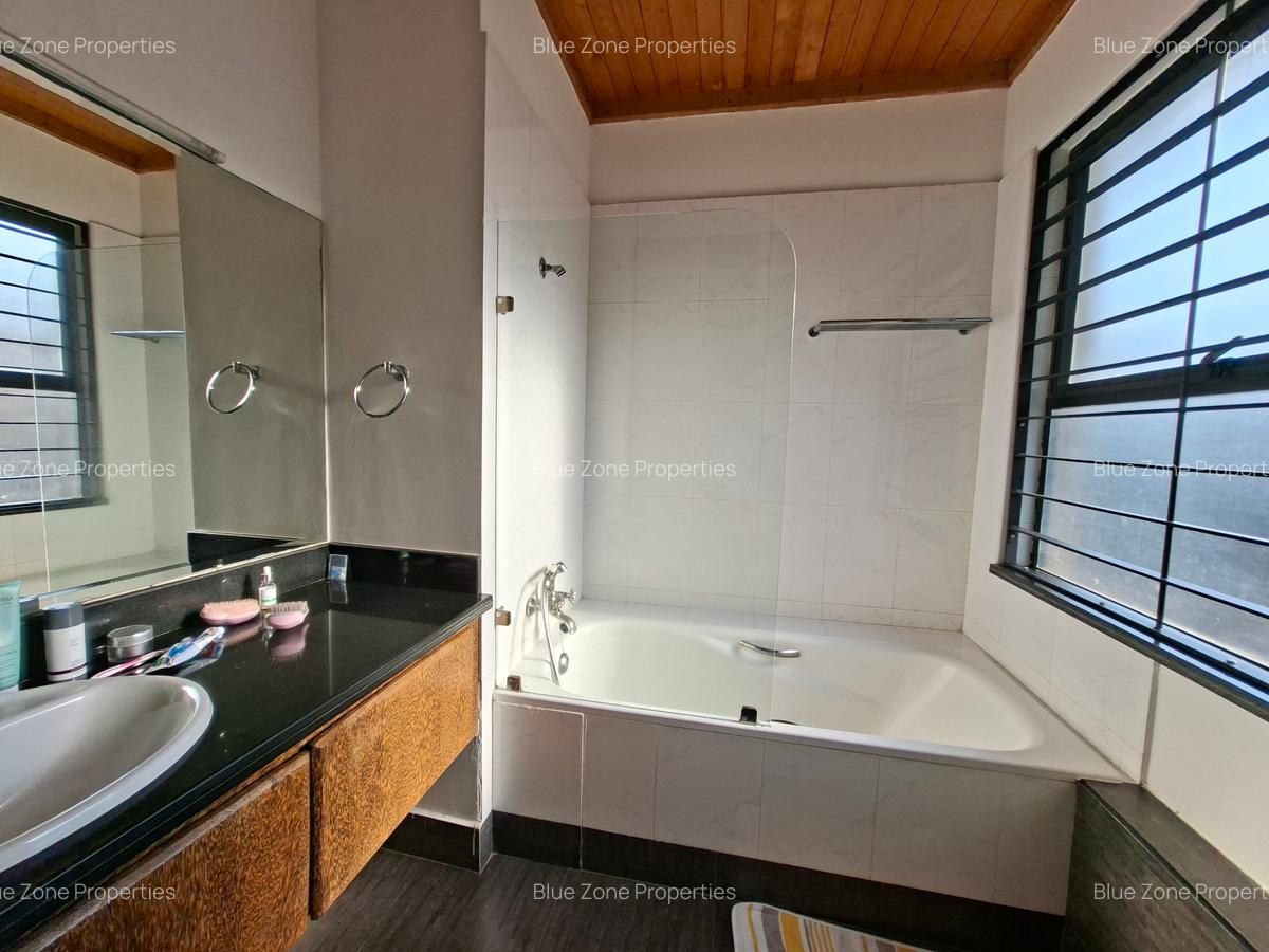 2 Bed Apartment with En Suite at Off Gigiri Rd - 10