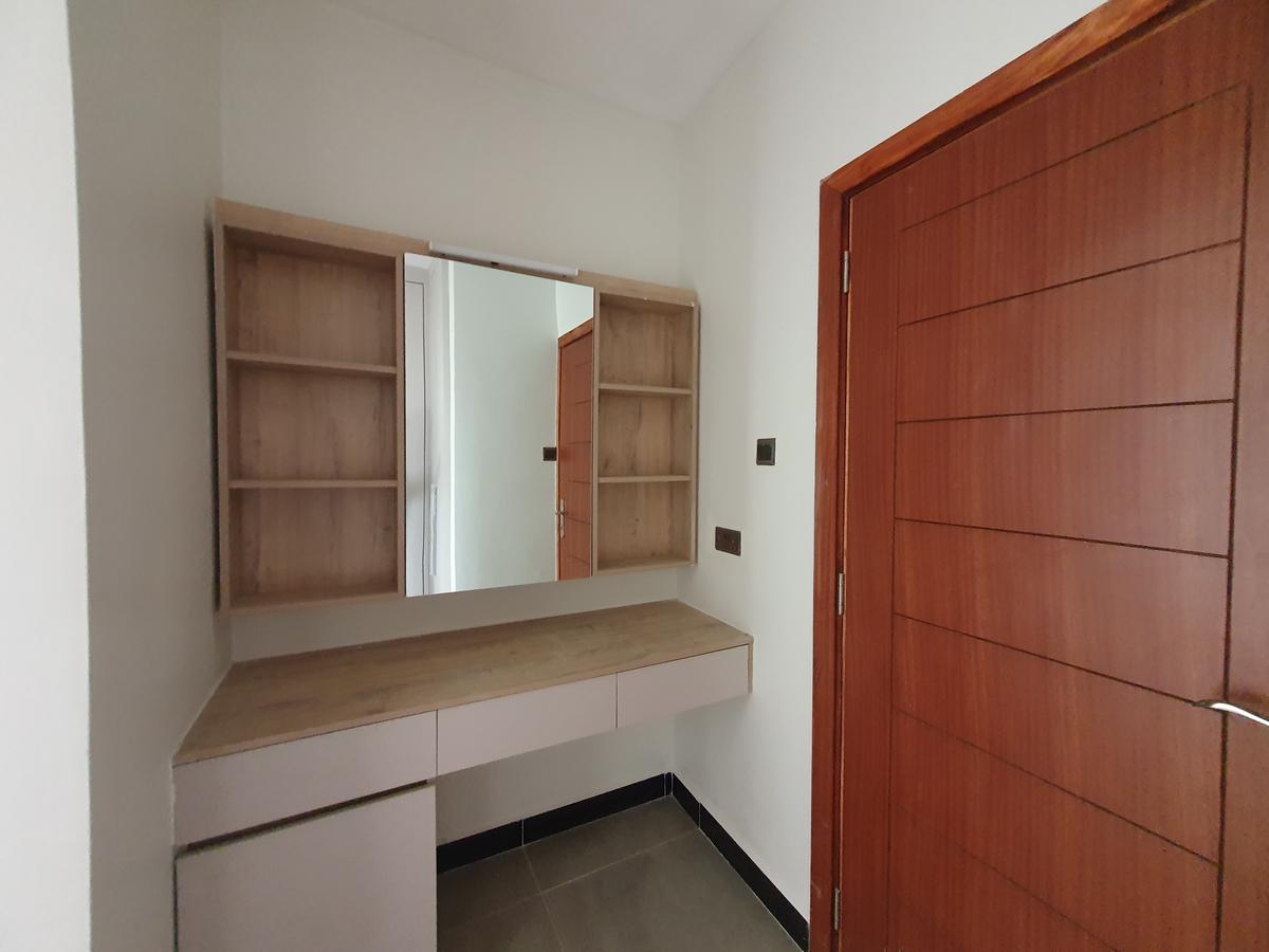 3 Bed Apartment with En Suite in General Mathenge - 12