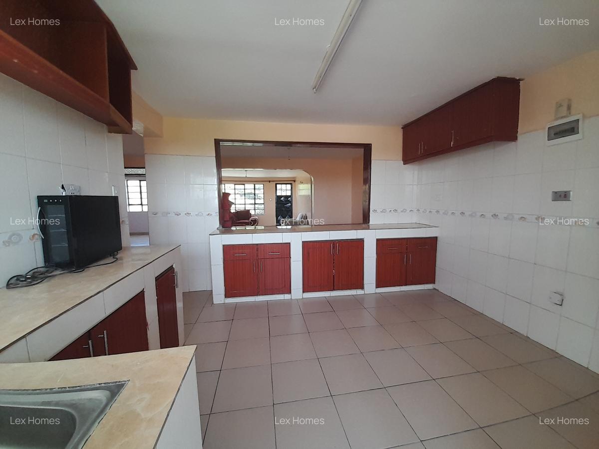 3 Bed Apartment with En Suite at Olekasasi - 6