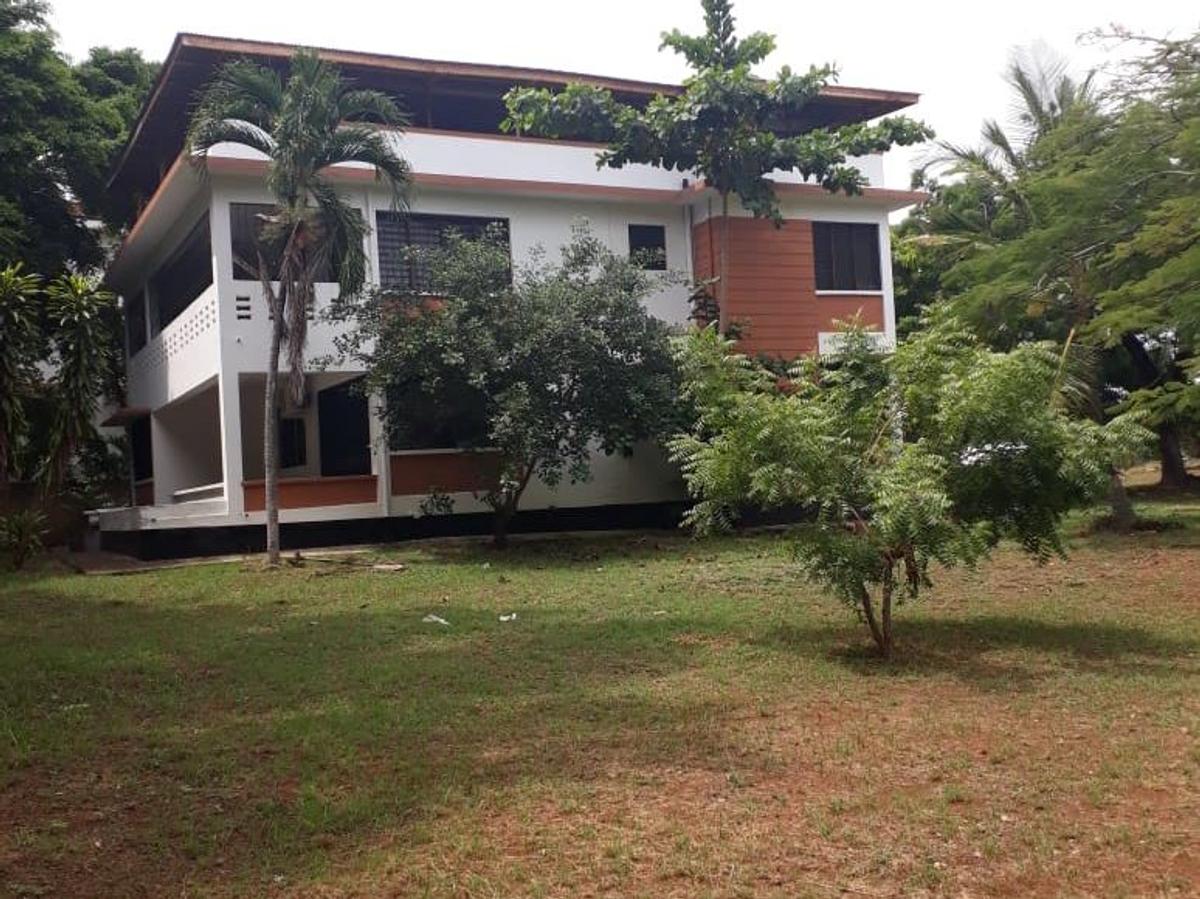 4 Bed Townhouse in Nyali Area - 1