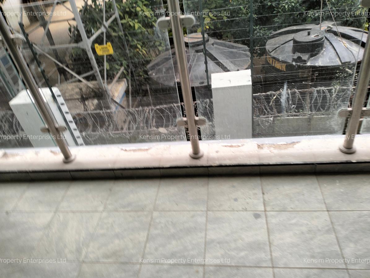 3 Bed Apartment with En Suite in Lavington - 11