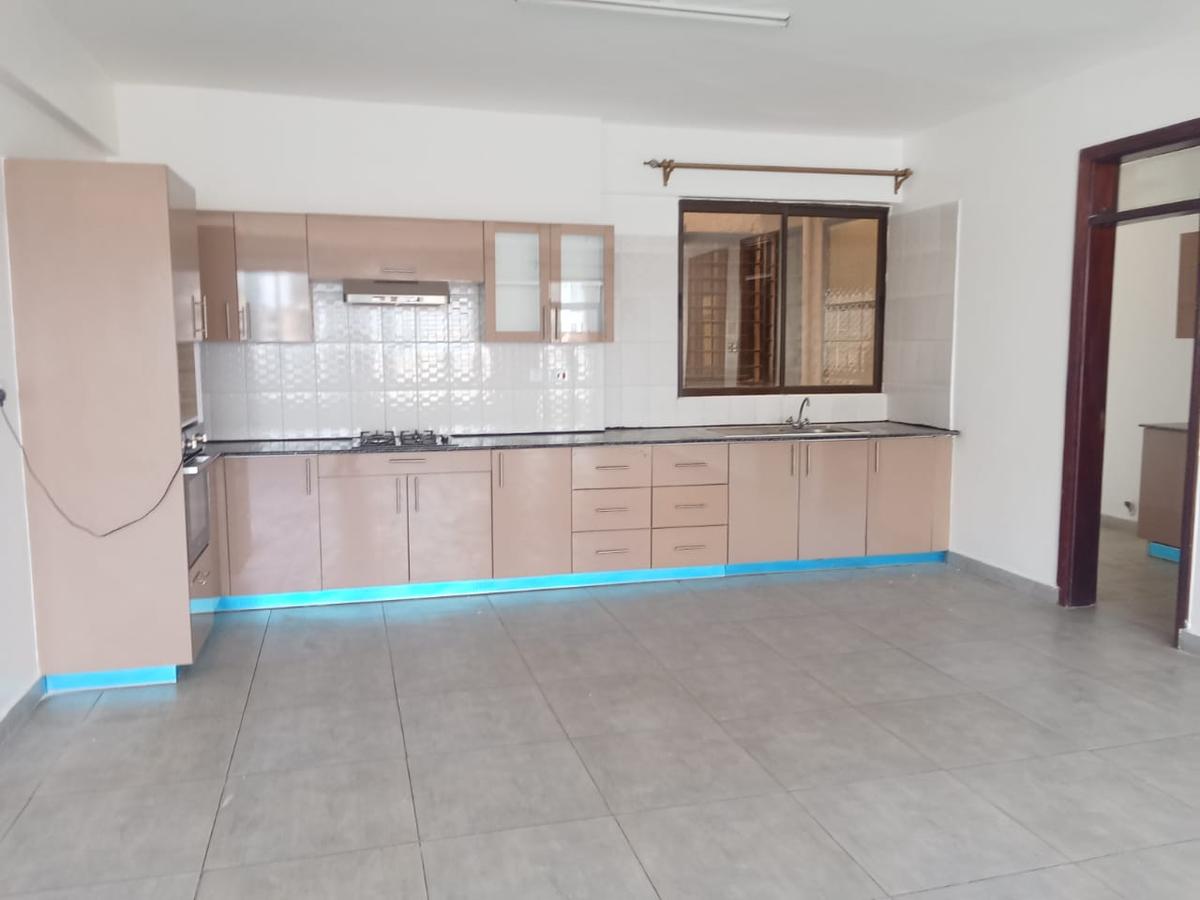 2 Bed Apartment with En Suite in Parklands - 1