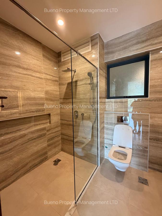 3 Bed Apartment with Swimming Pool in Riverside - 8