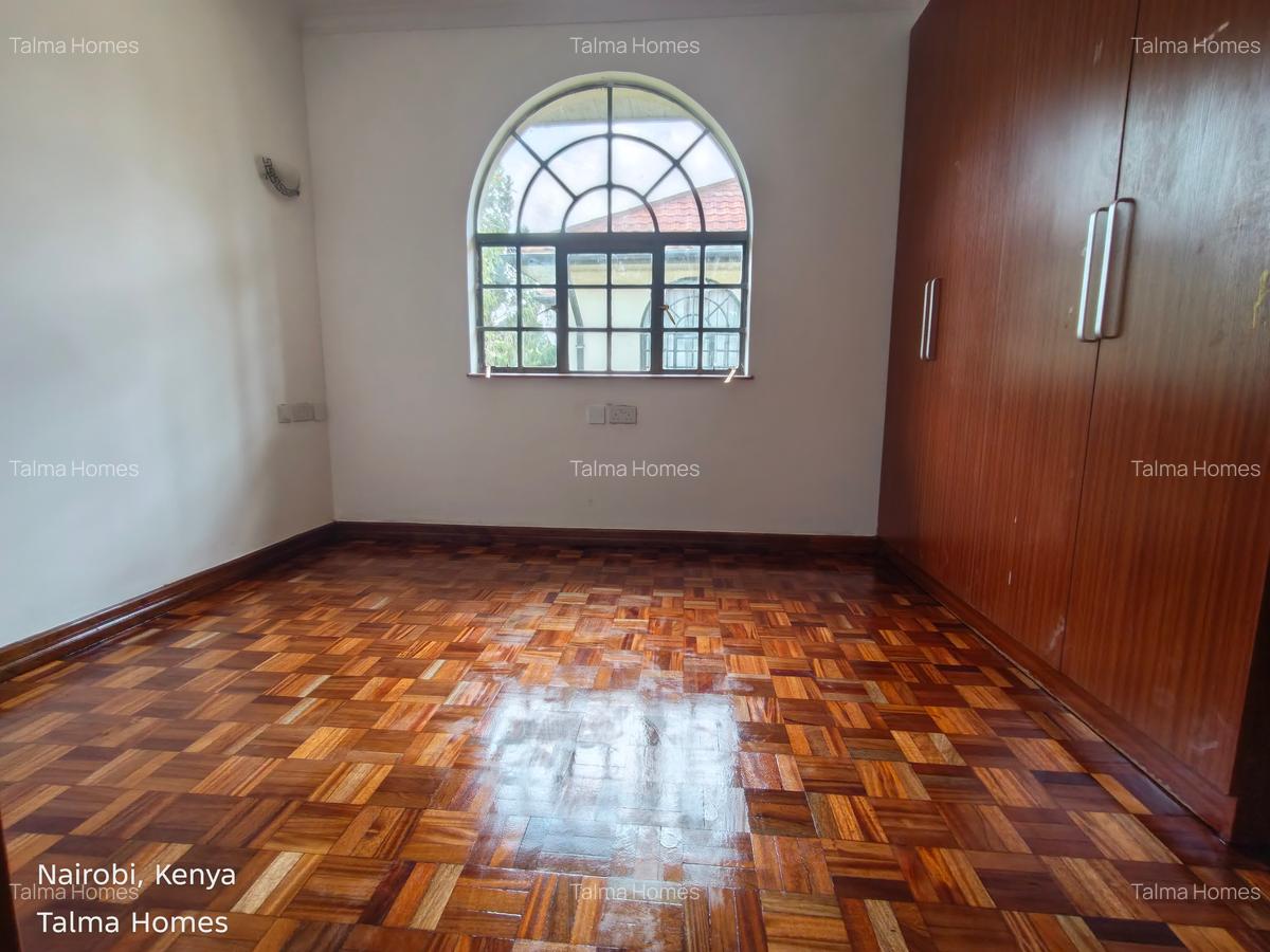 4 Bed Townhouse with En Suite at Loresho Ridge - 12