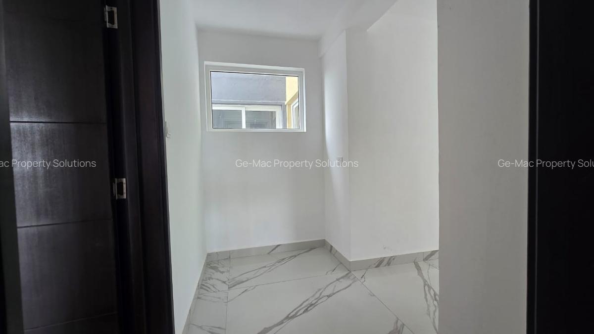 5 Bed Apartment with En Suite in General Mathenge - 8