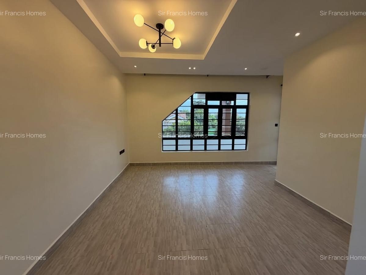 4 Bed House with En Suite at Membley - 3