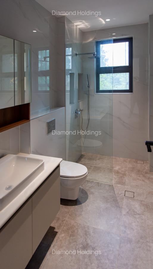 3 Bed Apartment with En Suite in General Mathenge - 13