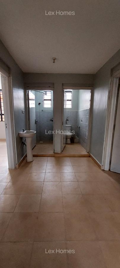 3 Bed Townhouse with En Suite at Magadi Road - 10