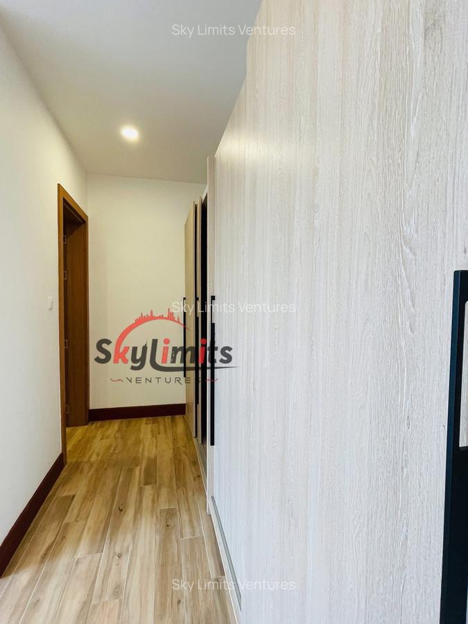 3 Bed Apartment with En Suite in Parklands - 8