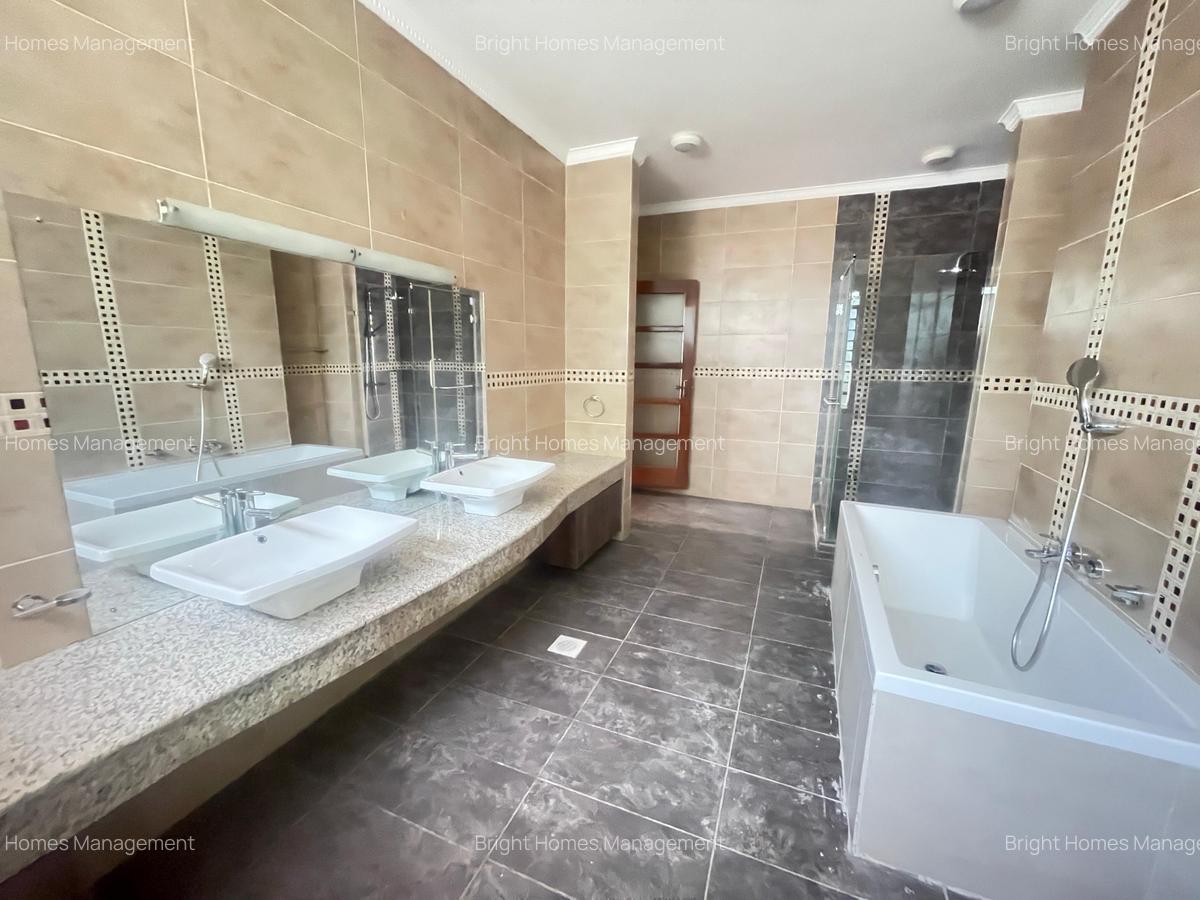 5 Bed Townhouse with Staff Quarters in Lavington - 8