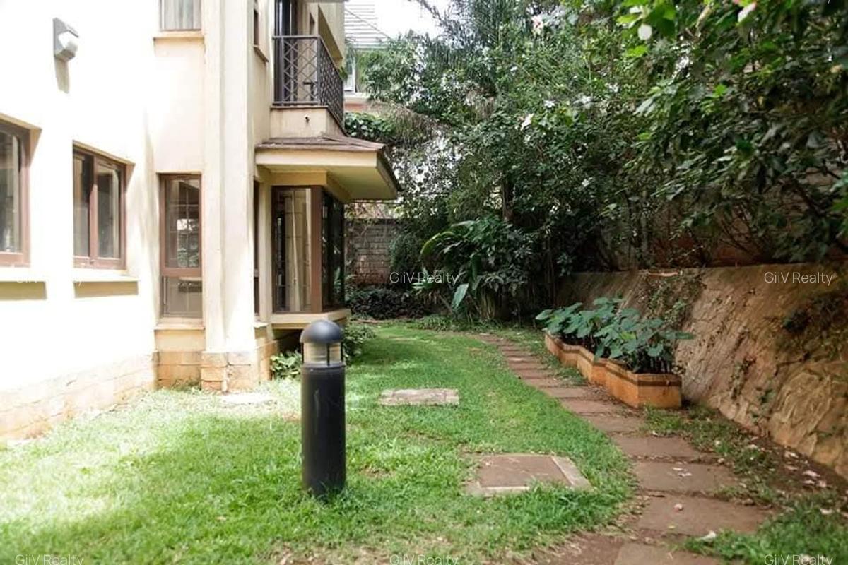 3 Bed Apartment with En Suite in Riverside - 20