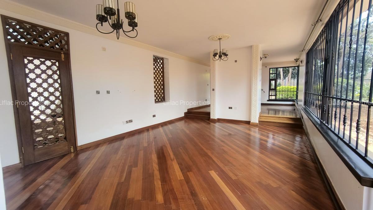 5 Bed House with En Suite in Runda - 17