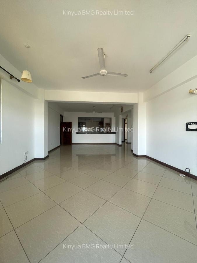 Serviced 3 Bed Apartment with En Suite in Nyali Area - 8