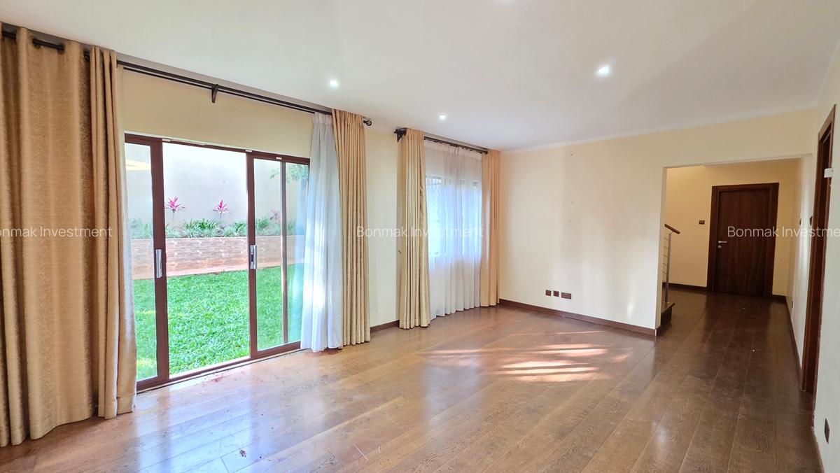 5 Bed Townhouse with En Suite at Karbaserian Avenue - 10