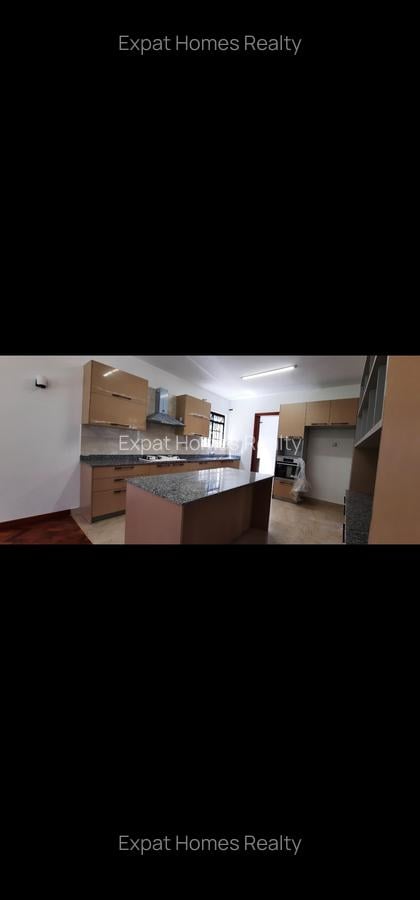 5 Bed Townhouse with En Suite in Lavington - 5