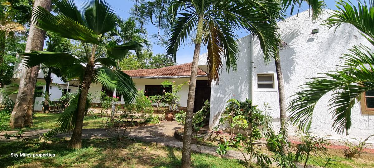 4 Bed Villa with En Suite at Mtwapa - 9