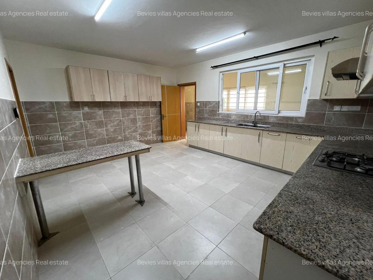 3 Bed Apartment with En Suite at Westlands - 10