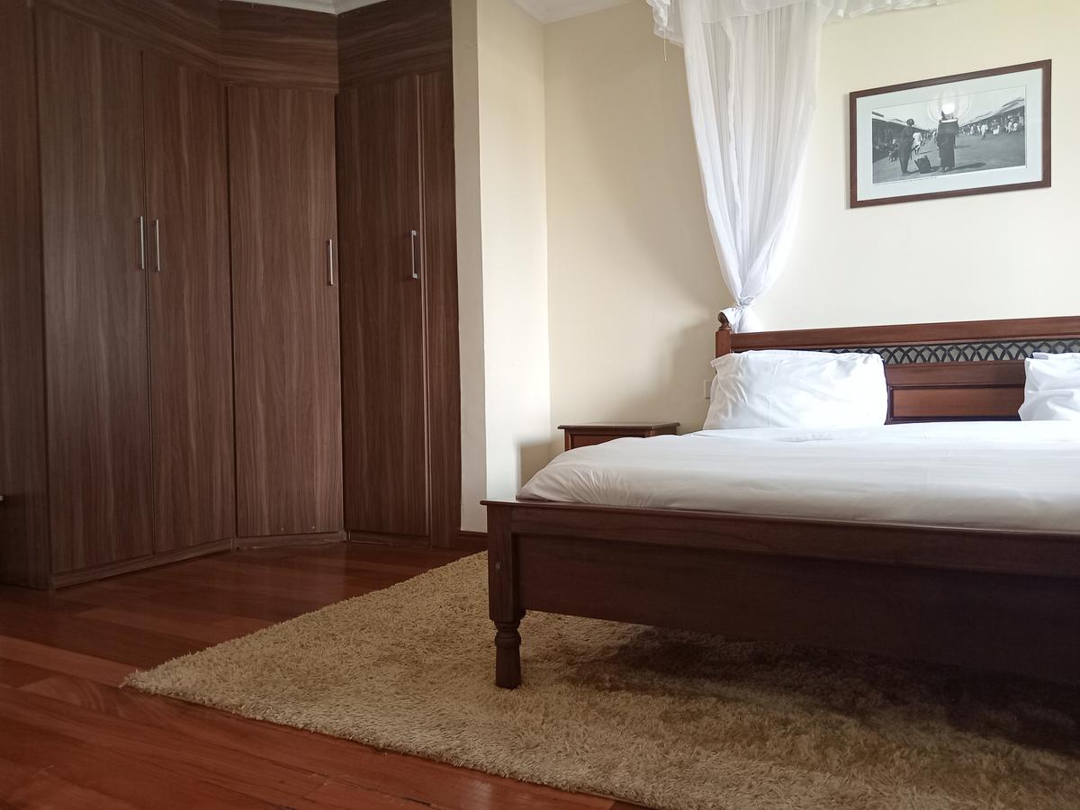 Serviced 3 Bed Apartment with En Suite in Kilimani - 14