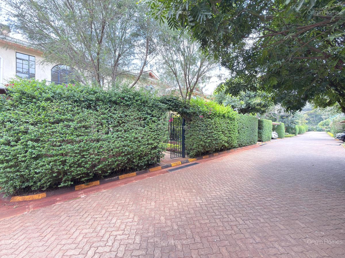 5 Bed Townhouse with En Suite at Kitisuru - 17
