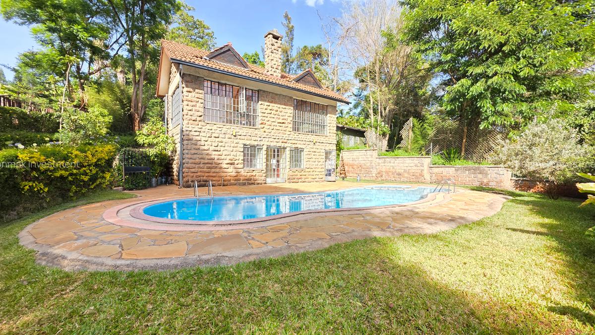 5 Bed Townhouse with En Suite at Rossylin Lone Tree - 3