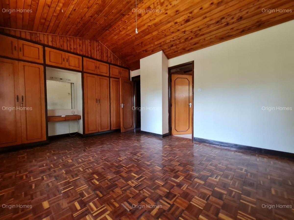 5 Bed House with En Suite at Gigiri - 10