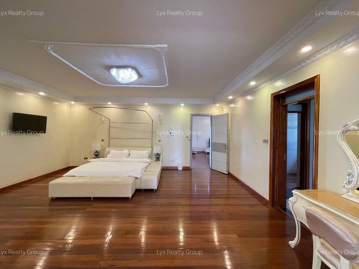 5 Bed Villa with En Suite in Runda - 9