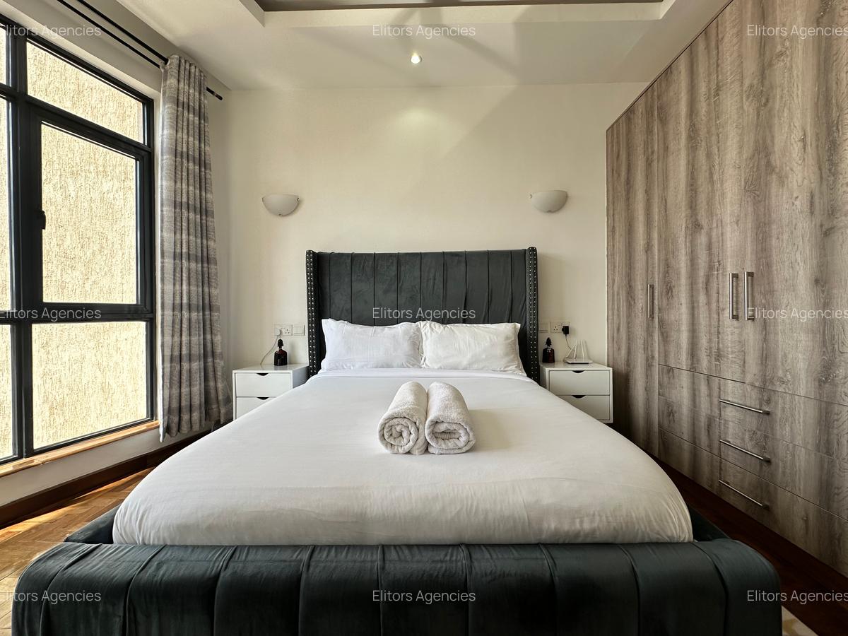 Serviced 2 Bed Apartment with En Suite at Lantana Road - 10