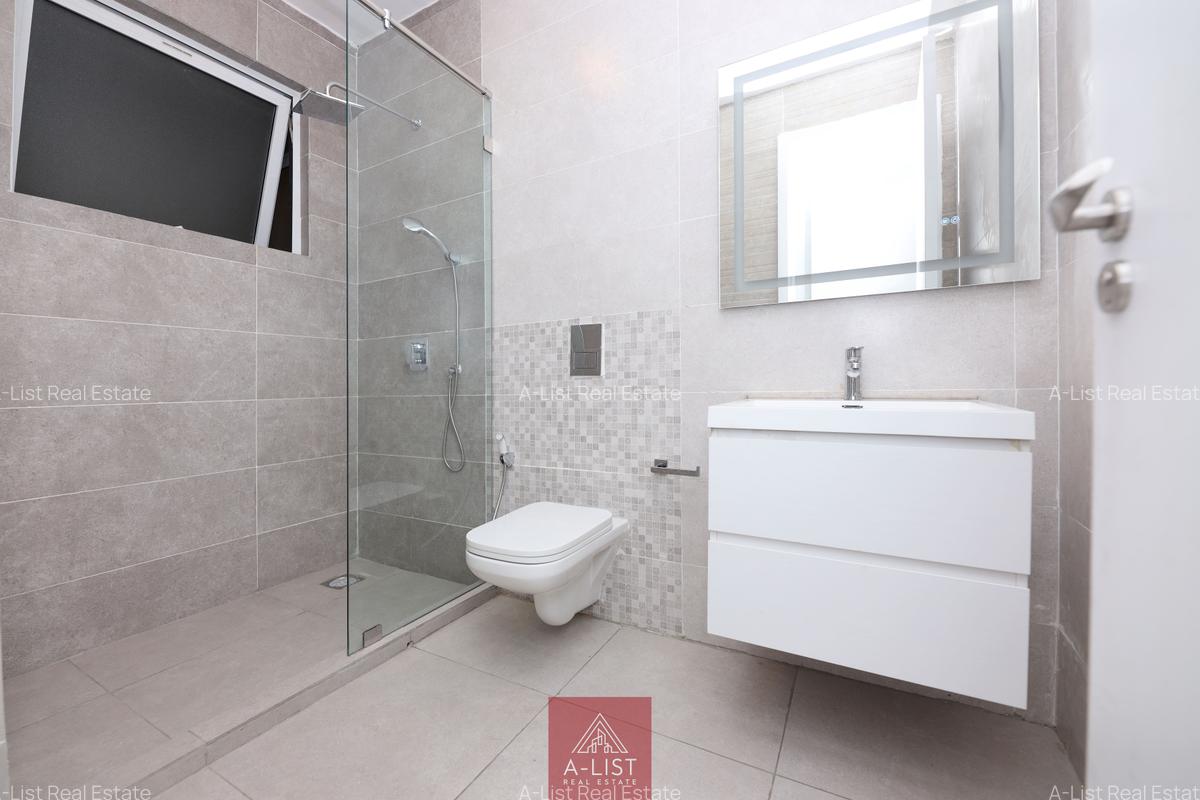 2 Bed Apartment with En Suite at Nyeri Road - 17