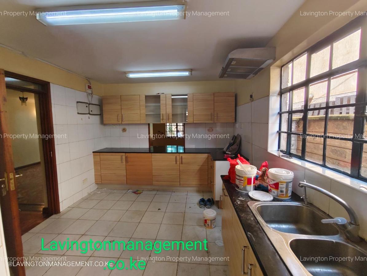 4 Bed Townhouse with En Suite at Lavington Green - 5