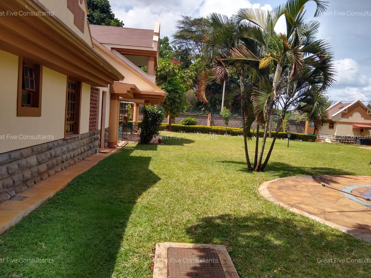 5 Bed Villa with En Suite in Runda - 1