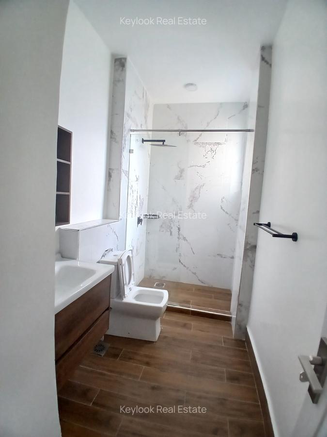 2 Bed Apartment with En Suite at Mbaazi Avenue - 6