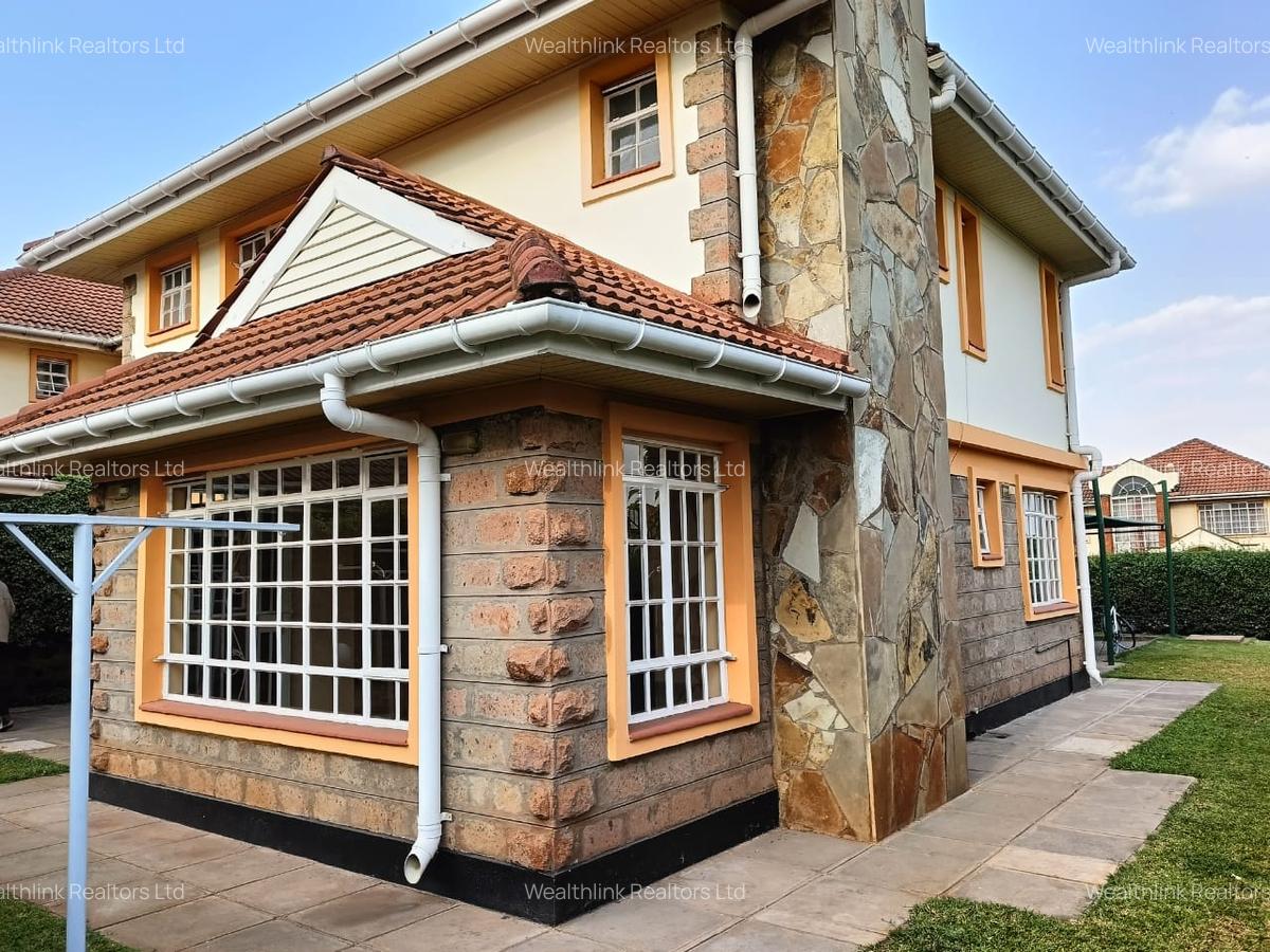 4 Bed Townhouse with En Suite at Runda Paradise - 1