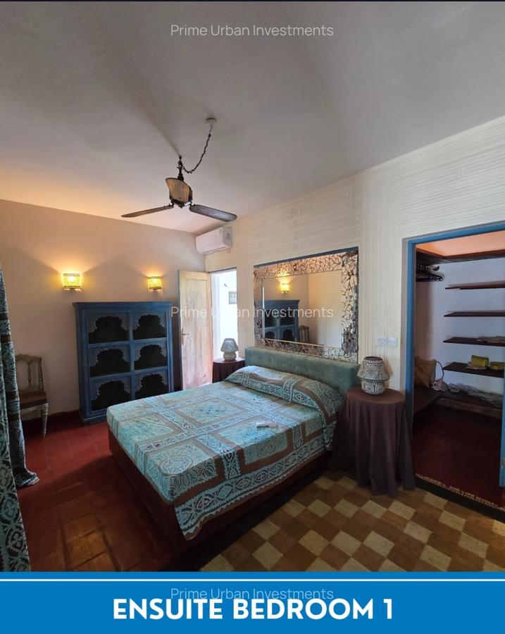 4 Bed House with En Suite at Malindi Beach - 6