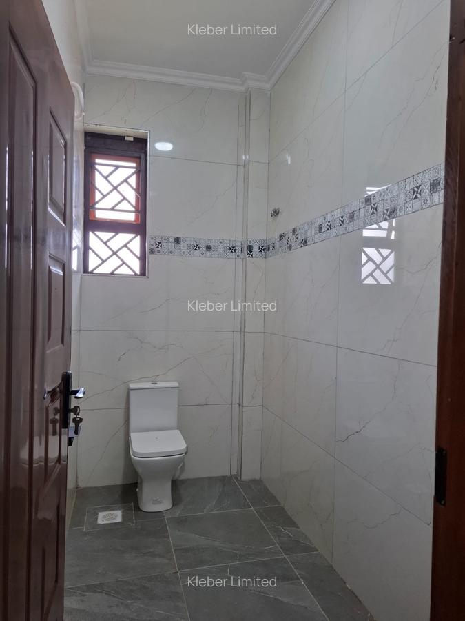 5 Bed House with En Suite at Kikuyu - 15