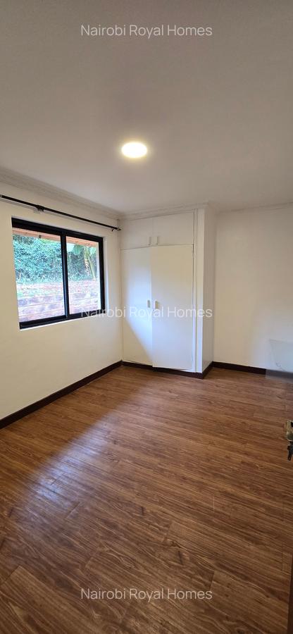 4 Bed House with En Suite at Loresho Crescent - 9