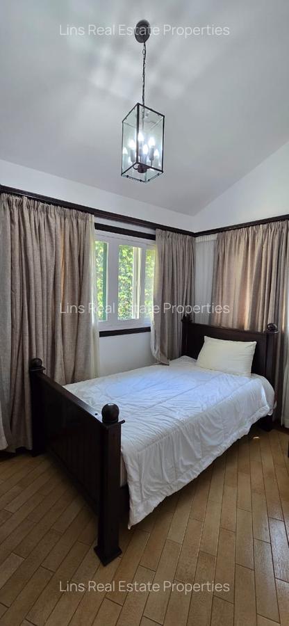 4 Bed Townhouse with En Suite in Kyuna - 7