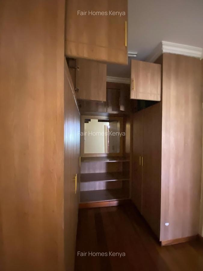 5 Bed Townhouse with En Suite at Amboseli Road - 14