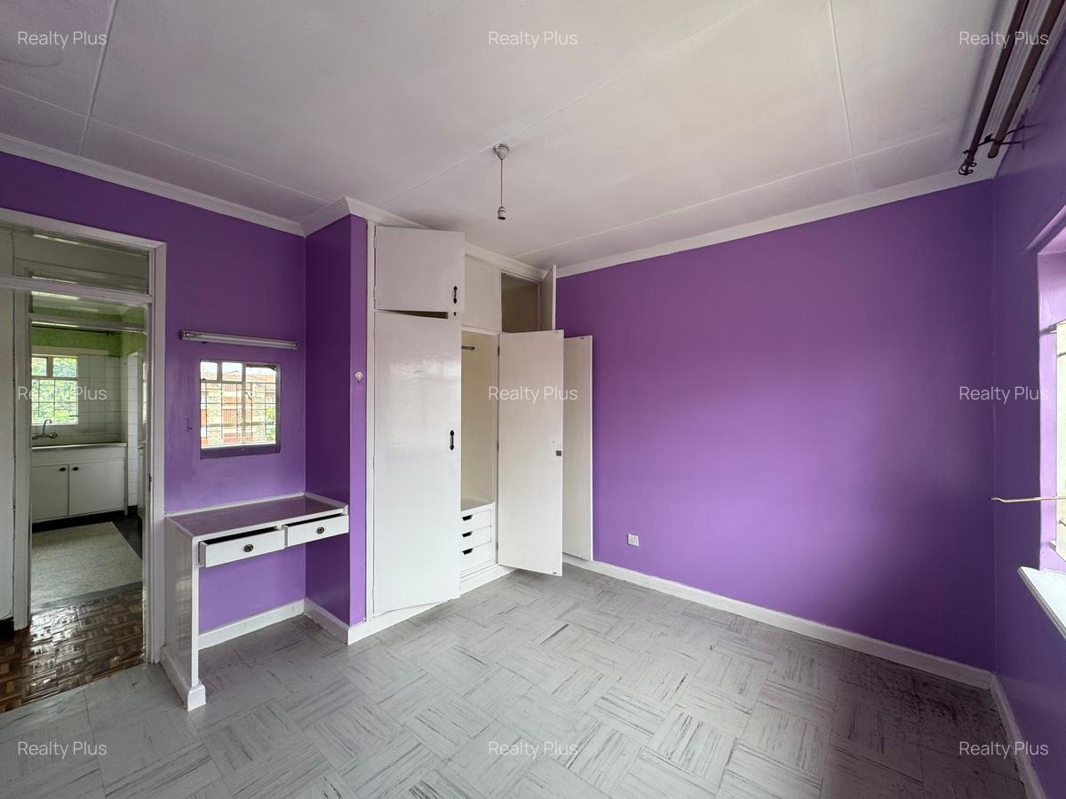 3 Bed Apartment with En Suite at Muhoho Road - 4