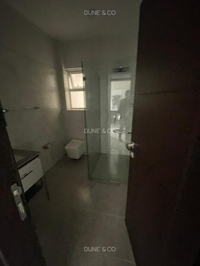 2 Bed Apartment with En Suite in Riverside - 11