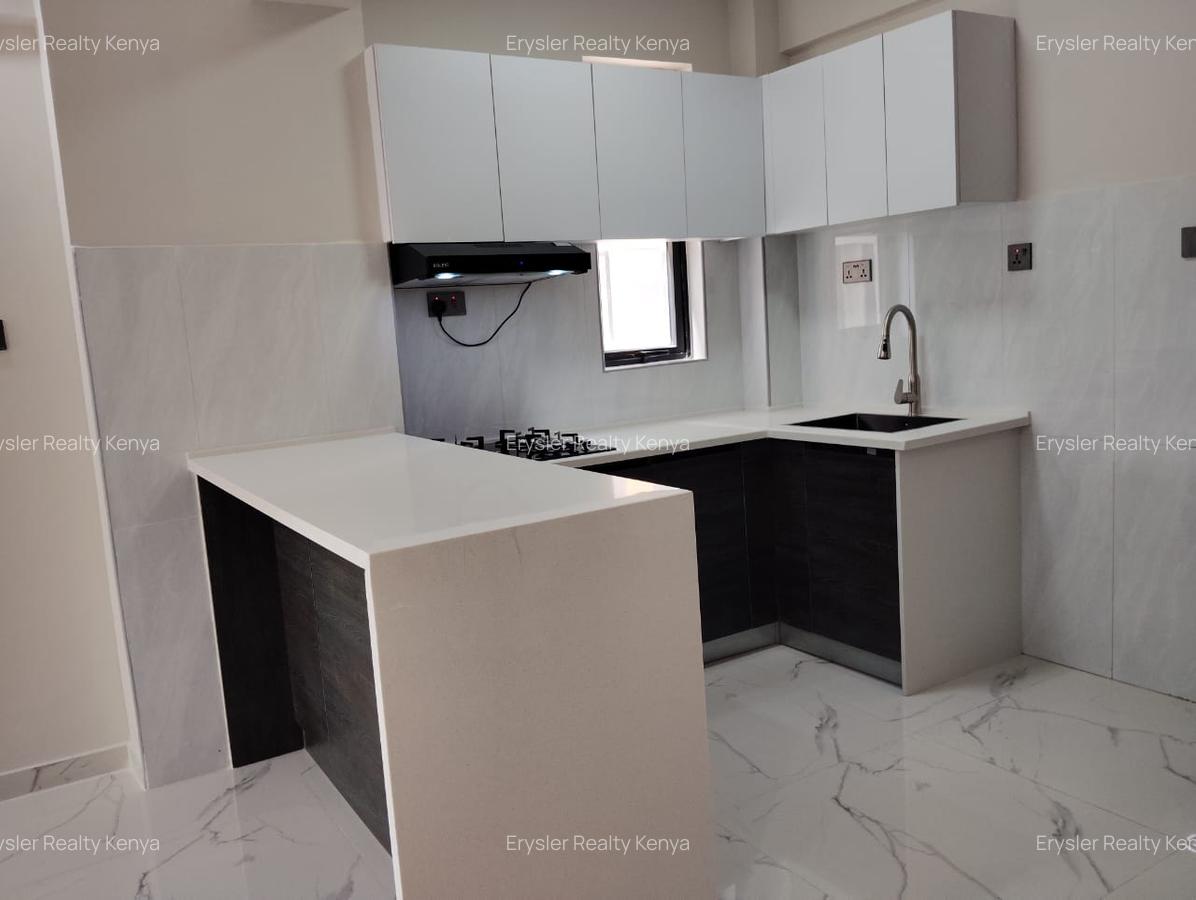 1 Bed Apartment with En Suite at Kindaruma Rd - 3