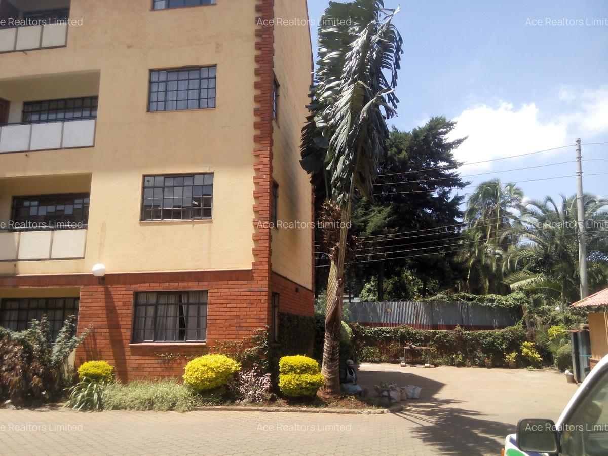 1 Bed Apartment with En Suite at Ojijo Road - 8