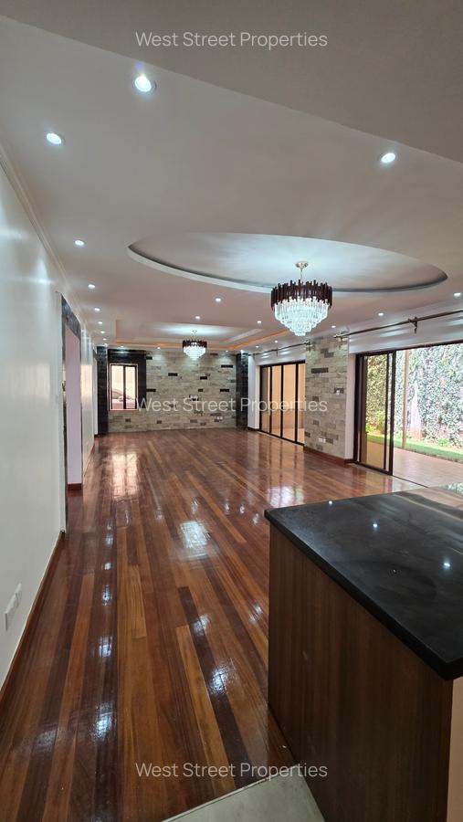5 Bed Villa with En Suite at Lavington - 4