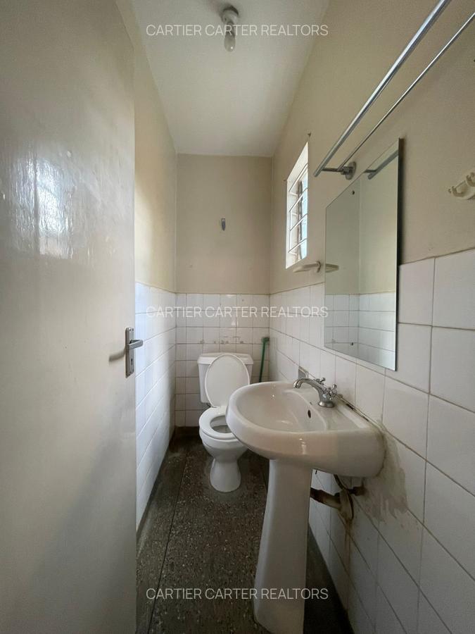 3 Bed House in Buruburu - 13