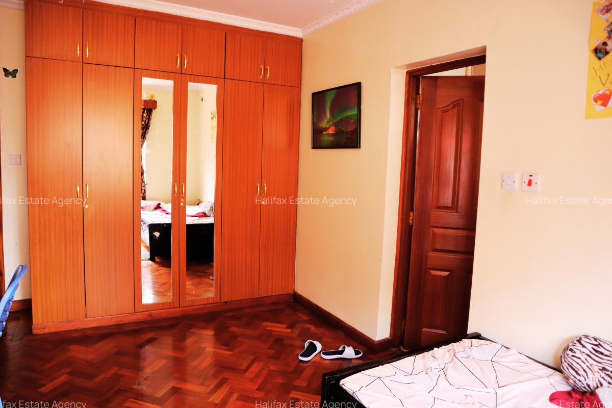 3 Bed Apartment with Borehole in Parklands - 8