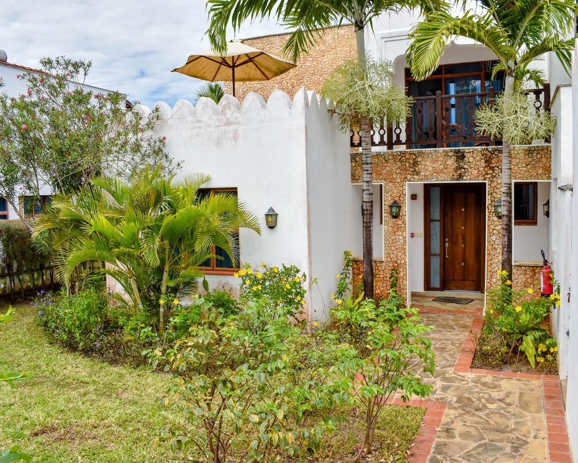 4 Bed Villa with En Suite at Kikambala - 5