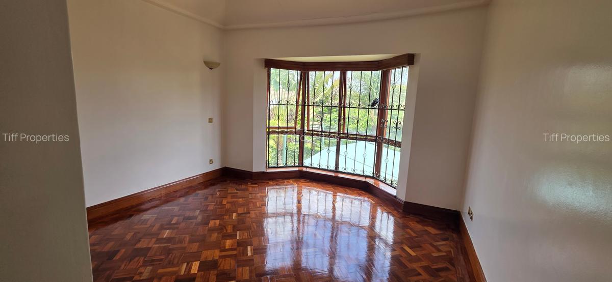 5 Bed Townhouse in Runda - 11