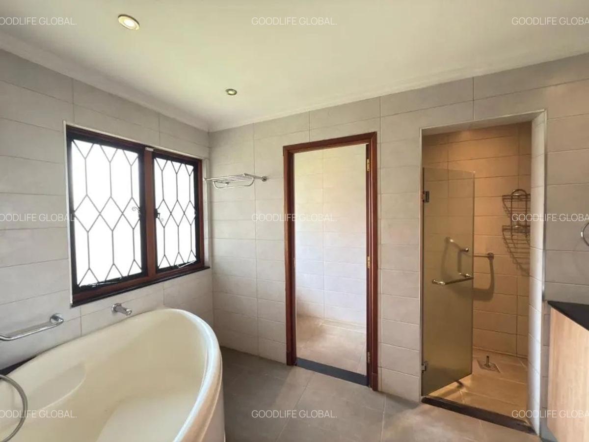 5 Bed House with En Suite at Gigiri - 13